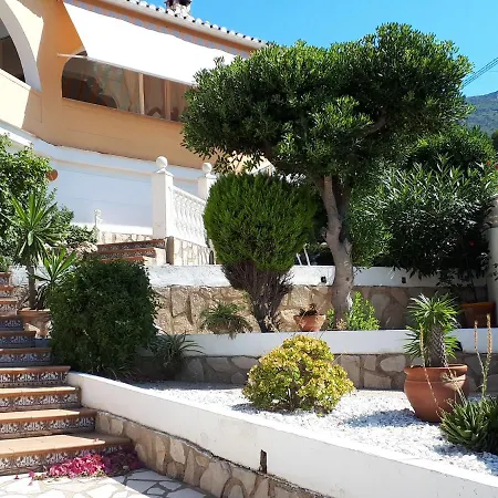 Villa Denia 度假居 *